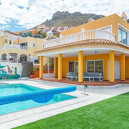 ヴィラ With Private Pool And Magnificent Views アデヘ