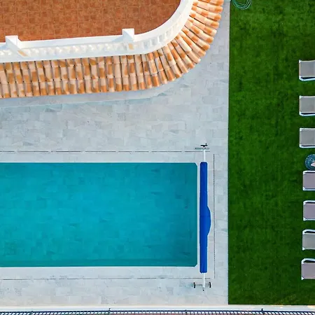 With Private Pool And Magnificent Views *