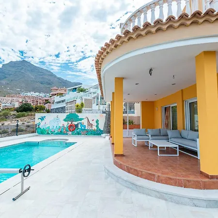 With Private Pool And Magnificent Views * アデヘ