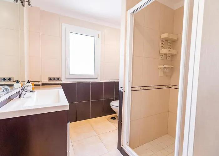 With Private Pool And Magnificent Views Вілла