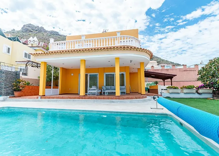 Вілла With Private Pool And Magnificent Views