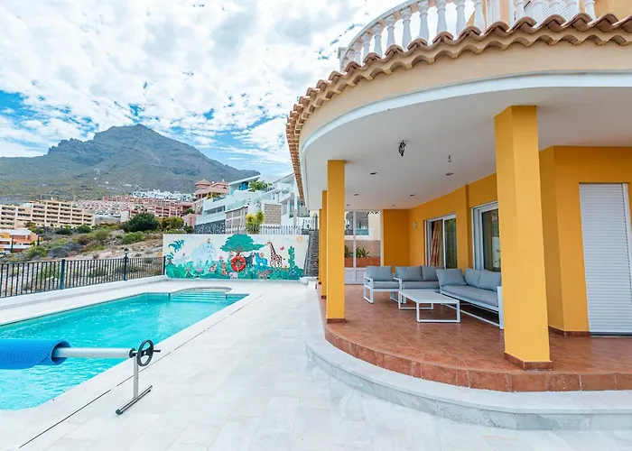 Вілла With Private Pool And Magnificent Views *