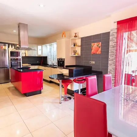 Vila With Private Pool And Magnificent Views Costa Adeje (Tenerife)